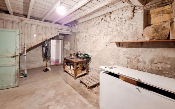 Maison à vendre    5 pièces •  Campsas