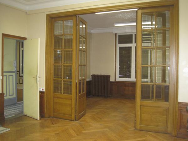 A LOUER CINQ BATIMENTS POUR BUREAUX DIVISIBLE PROCHE ST QUENTIN