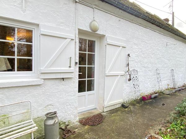 Charmante longère, espace et grand terrain