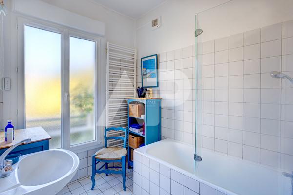 Viroflay - RD - Maison familiale 990 000 € **  - Référence  704-C