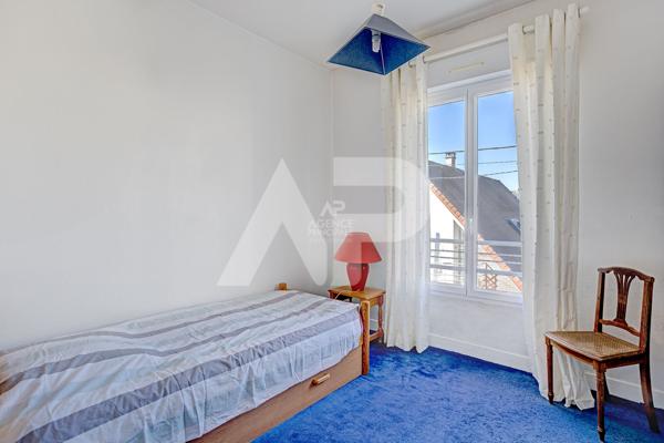 Viroflay - RD - Maison familiale €1 029 000 ** - Référence 672-C