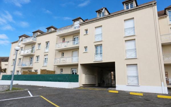 Appartement à louer    1 pièce • 23,41 m2 Brie-Comte-Robert