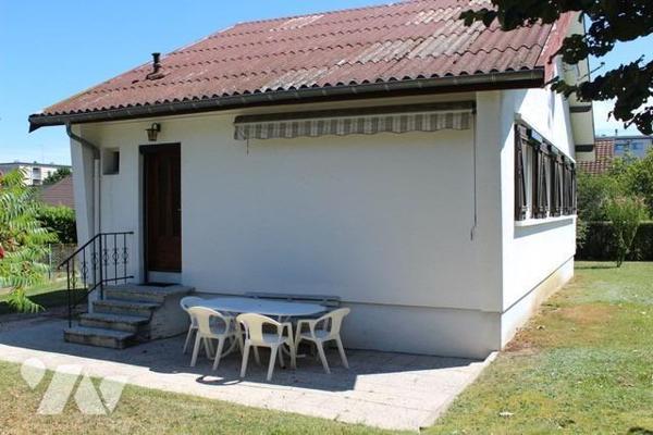 ETUPES, en impasse maison quatre pièces sur 9a 29ca de terrain