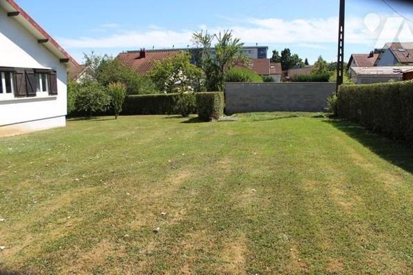 ETUPES, en impasse maison quatre pièces sur 9a 29ca de terrain