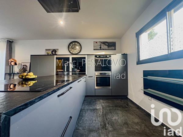 Pavillon 6 pièces de 137 m² à Corneilla-la-Rivière (66550)