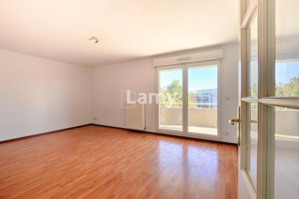 Appartement t2 + parking sous sol