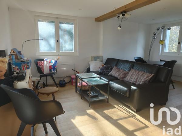 Maison traditionnelle 3 pièces de 116 m² à Feigères (74160)