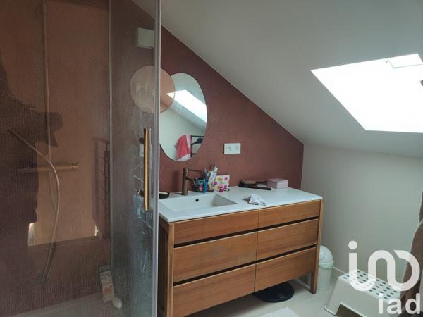 Maison traditionnelle 3 pièces de 116 m² à Feigères (74160)