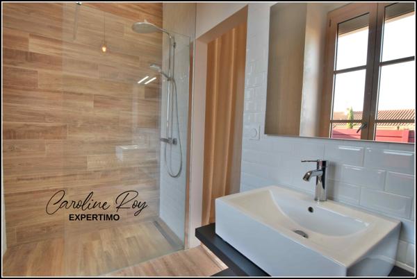 Clisson (44190) CLISSON Centre ville maison de 153 m² hab (3 ch, bureau et mezzanine), dépendance et jardin clos/arboré d'envi