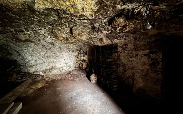 Maison à vendre    4 pièces •  Orange