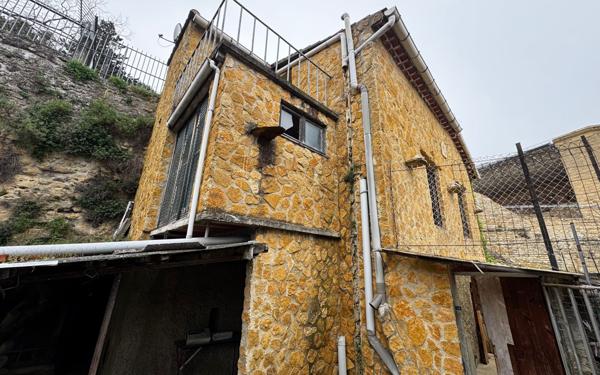 Maison à vendre    4 pièces •  Orange