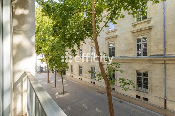 Bureau
         6 pièces
        - 152 m² Exclusivité 435 000 € *