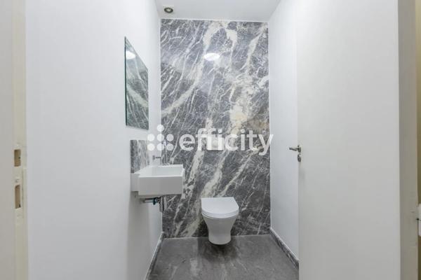 Bureau
         6 pièces
        - 152 m² Exclusivité 435 000 € *