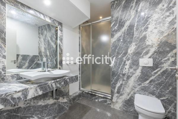 Bureau
         6 pièces
        - 152 m² Exclusivité 435 000 € *