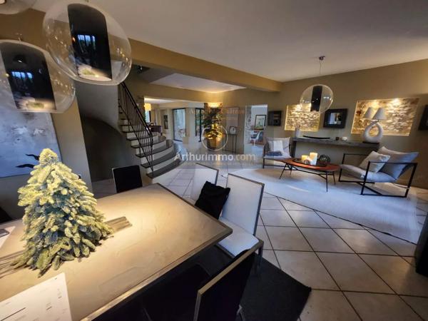 Vente Villa 10 pièces 254 m2 à Le Plessis-Trévise