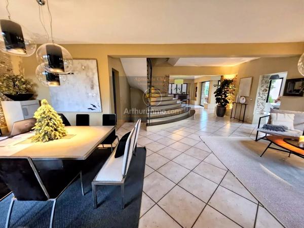 Vente Villa 10 pièces 254 m2 à Le Plessis-Trévise