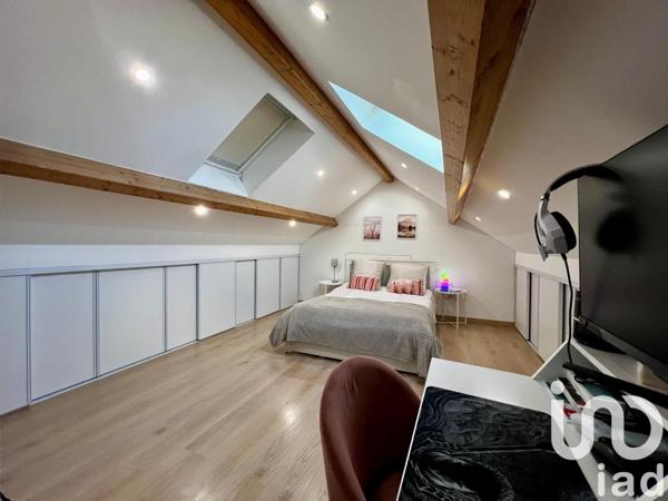 Maison 6 pièces de 87 m² à Chanteloup-les-Vignes (78570)