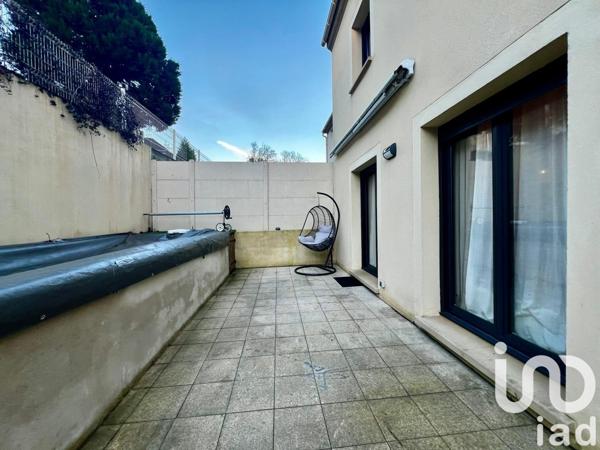 Maison 6 pièces de 87 m² à Chanteloup-les-Vignes (78570)