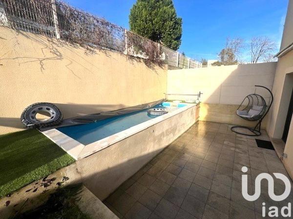 Maison 6 pièces de 87 m² à Chanteloup-les-Vignes (78570)