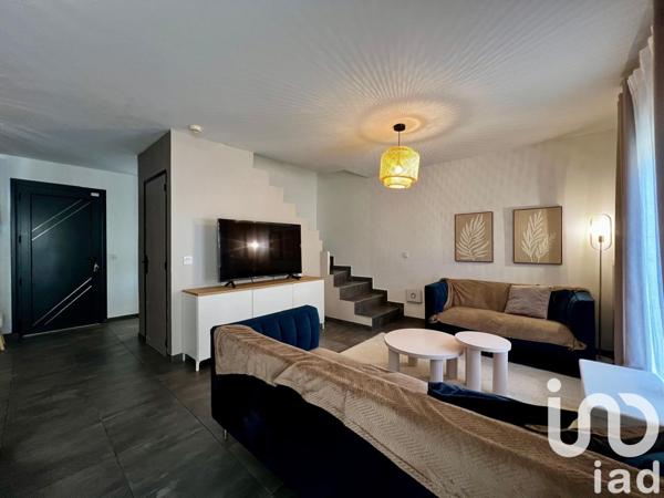 Maison 6 pièces de 87 m² à Chanteloup-les-Vignes (78570)