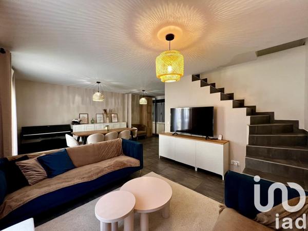 Maison 6 pièces de 87 m² à Chanteloup-les-Vignes (78570)