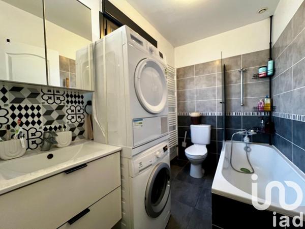 Maison 6 pièces de 87 m² à Chanteloup-les-Vignes (78570)