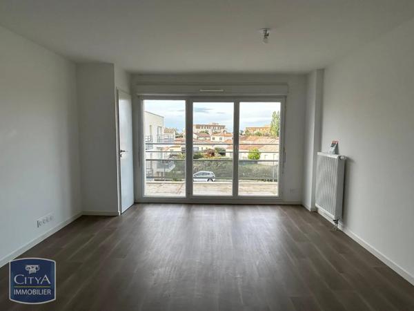 Appartement à louer 2 pièces 43.12m² Mignaloux-Beauvoir (86550)