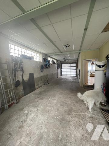 maison comtemporaine 6 pièces avec jardin et garages.