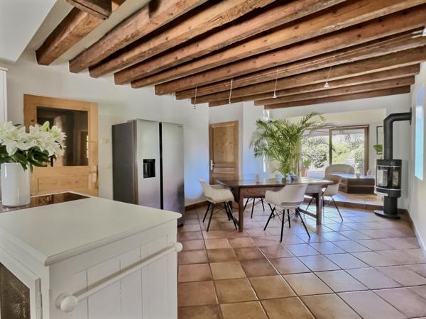 Divonne-les-Bains (01220) Corps de ferme - Prestige, jardin et piscine