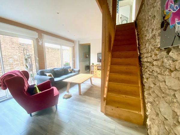 Maison Orleans proche Boulevard Chateaudun avec grand jardin .