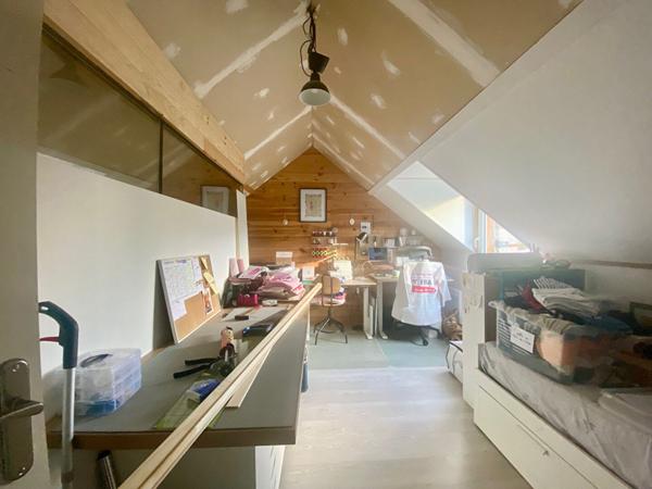 Maison Orleans proche Boulevard Chateaudun avec grand jardin .