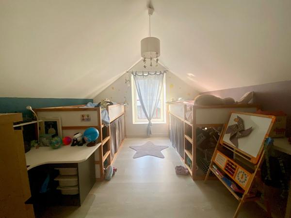 Maison Orleans proche Boulevard Chateaudun avec grand jardin .