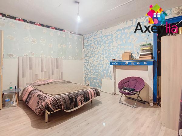 Riorges (42153) A VENDRE - RIORGES - MAISON AVEC DÉPENDANCES ET TERRAIN CONSTRUCTIBLE