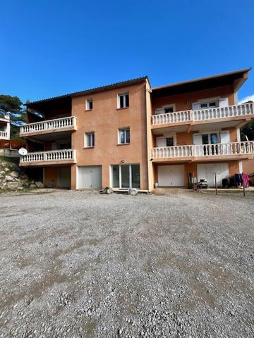 Appartement T2 avec terrasse - Pierrevert - Réf. G49