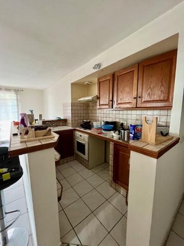 Appartement T2 avec terrasse - Pierrevert - Réf. G49