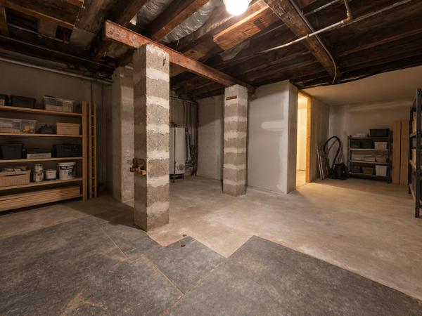 Local commercial de plain pied - Cave