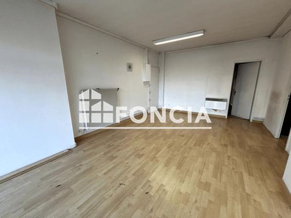 À vendre Local commercial 64.02 m² - Mont-de-marsan 40000