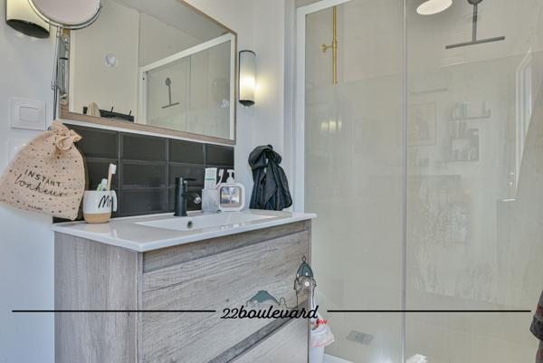 Maison 8 pièces - 230 m²