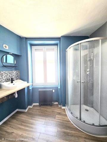 Maison
         8 pièces
        - 230 m² 369 000 € *
