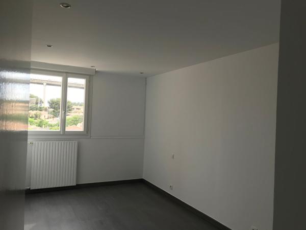 Appartement  Martigues FERRIERE 4 pièce(s) 76.87 m2