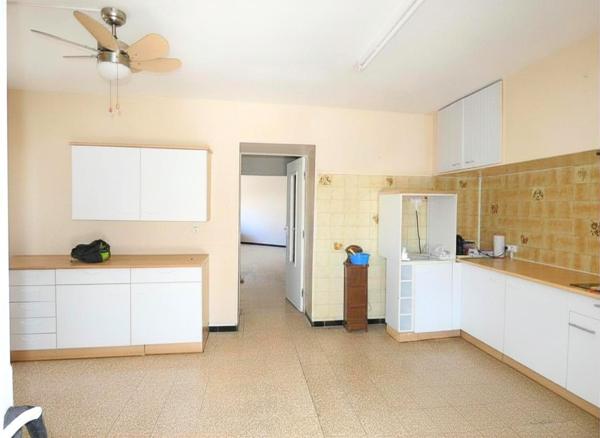 Maison de village 130m² + remise, 4 chambres, garage, terrasse et  jardin
