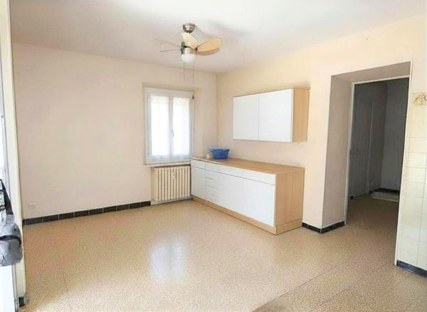 Maison de village 130m² + remise, 4 chambres, garage, terrasse et  jardin