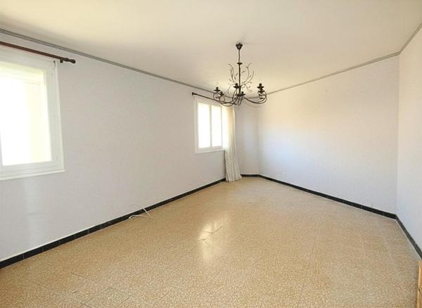 Maison de village 130m² + remise, 4 chambres, garage, terrasse et  jardin