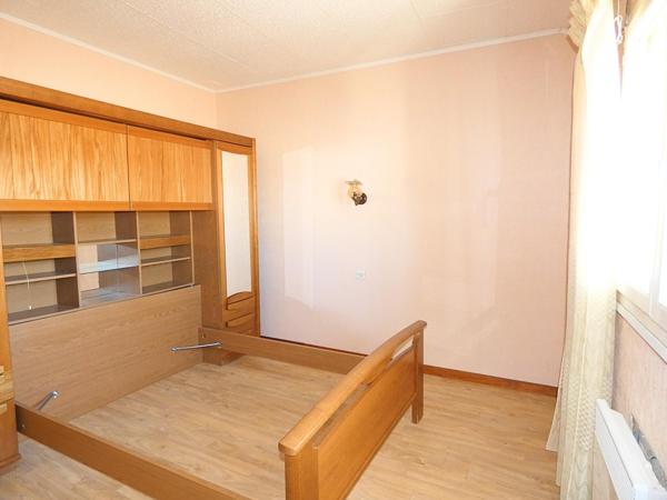 Maison de village 130m² + remise, 4 chambres, garage, terrasse et  jardin