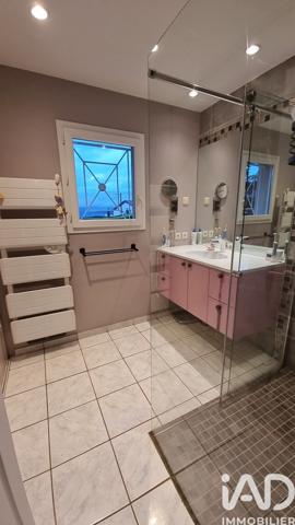 Maison à vendre 6 pièces 122 m² Saint-Martin-la-Plaine