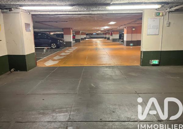 Parking à vendre 15 m² Paris 10