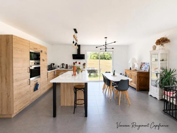 PAVILLON CONTEMPORAIN DE 2022 – PRESTATIONS DE QUALITÉ ET POTENTIEL EXCEPTIONNEL