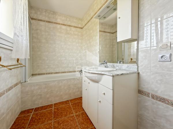 Maison Evry Courcouronnes 6 pièce(s) 130.82 m2