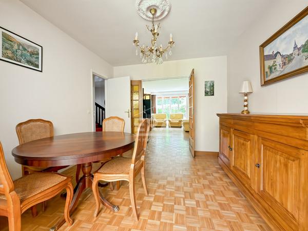 Maison Evry Courcouronnes 6 pièce(s) 130.82 m2