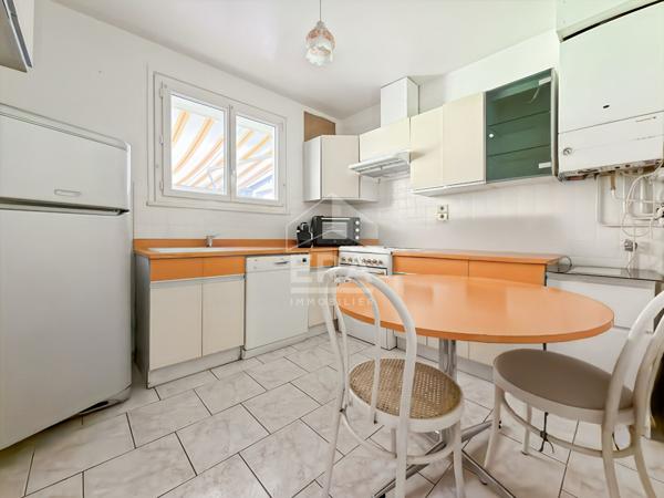 Maison Evry Courcouronnes 6 pièce(s) 130.82 m2